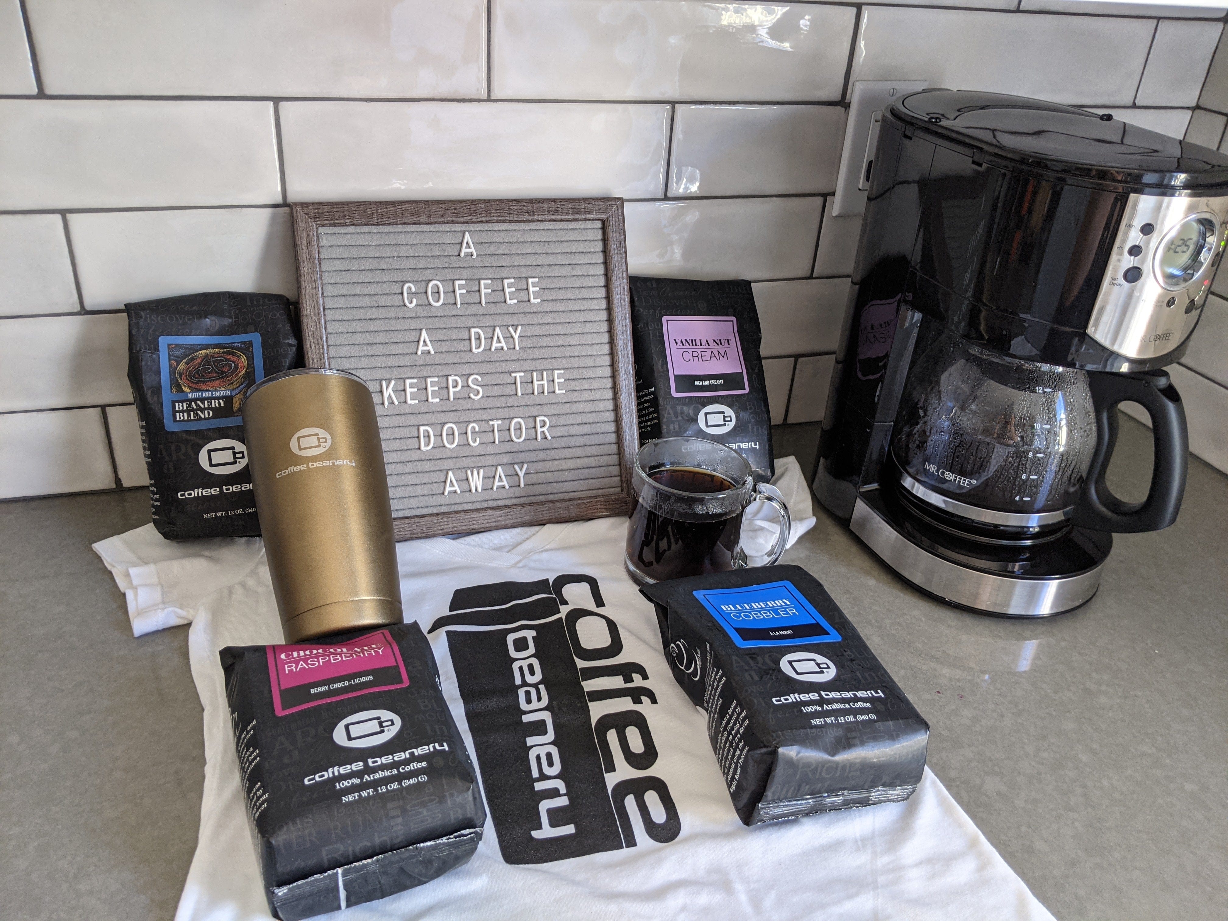 Vanilla Macadamia Nut Flavored Coffee - Image 18